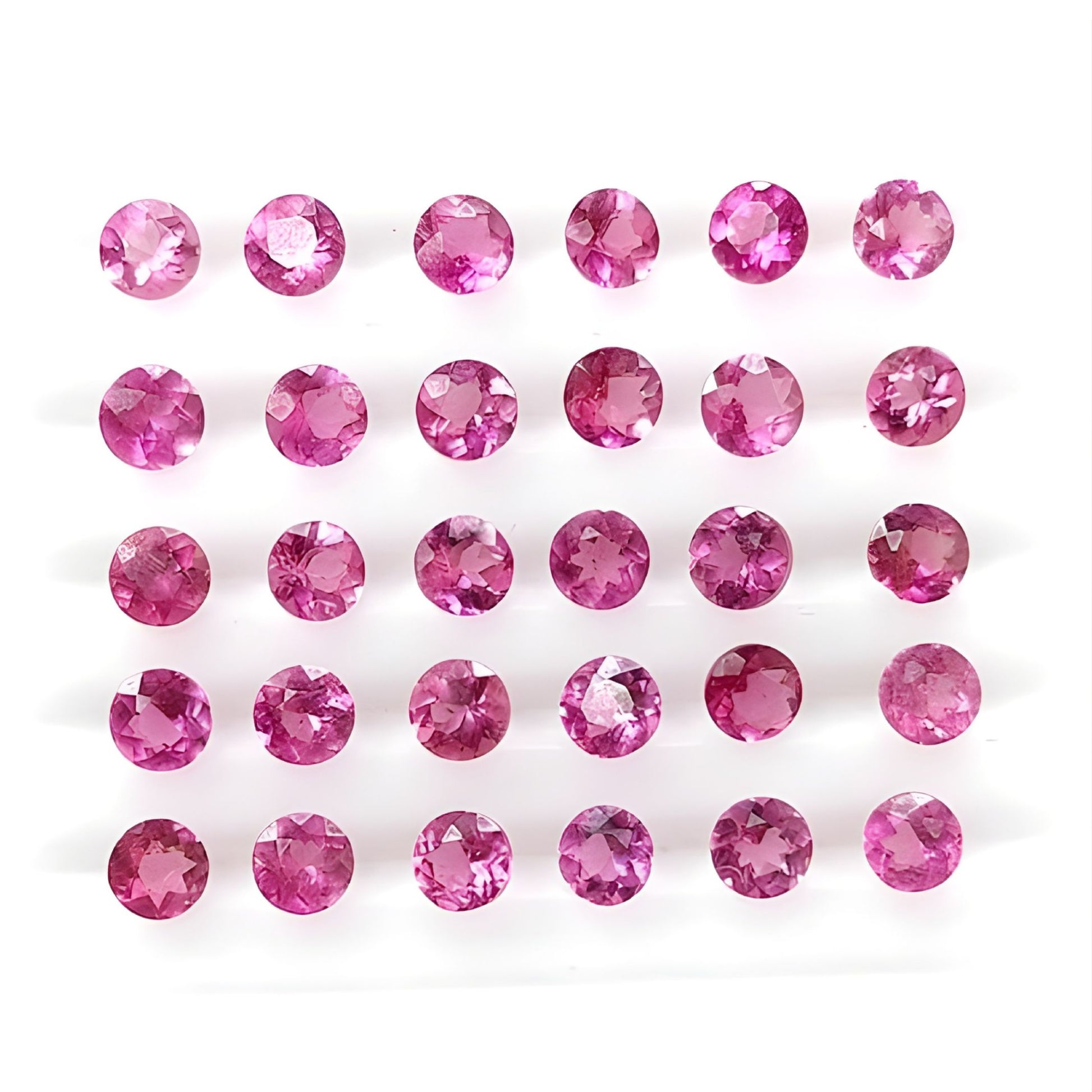 pietra preziosa tagliata con tormalina