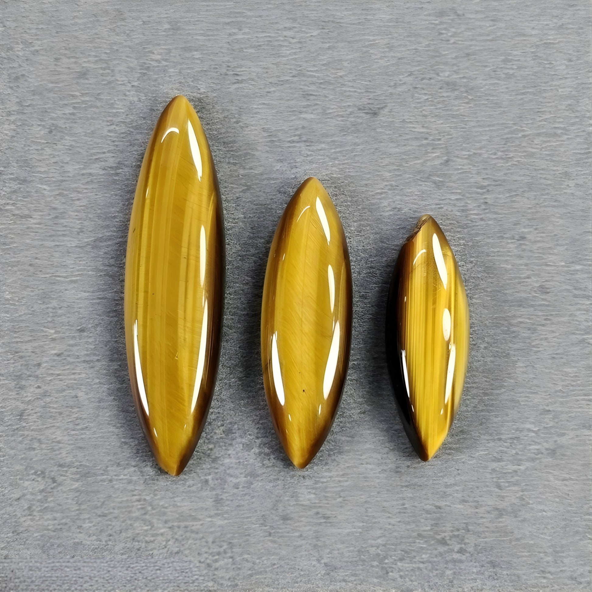 Tigerauge-Cabochon-Edelstein