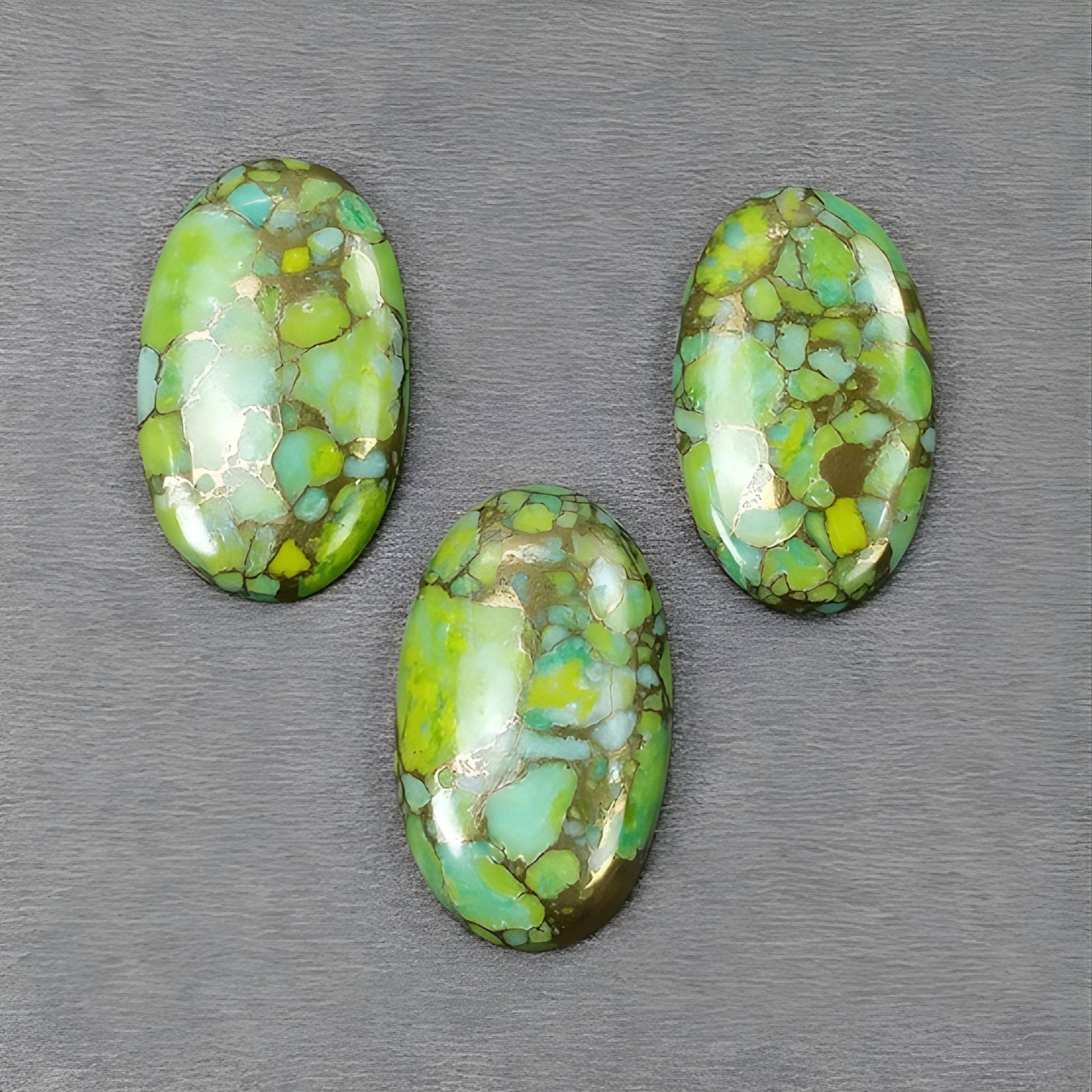 宝石用のターコイズ