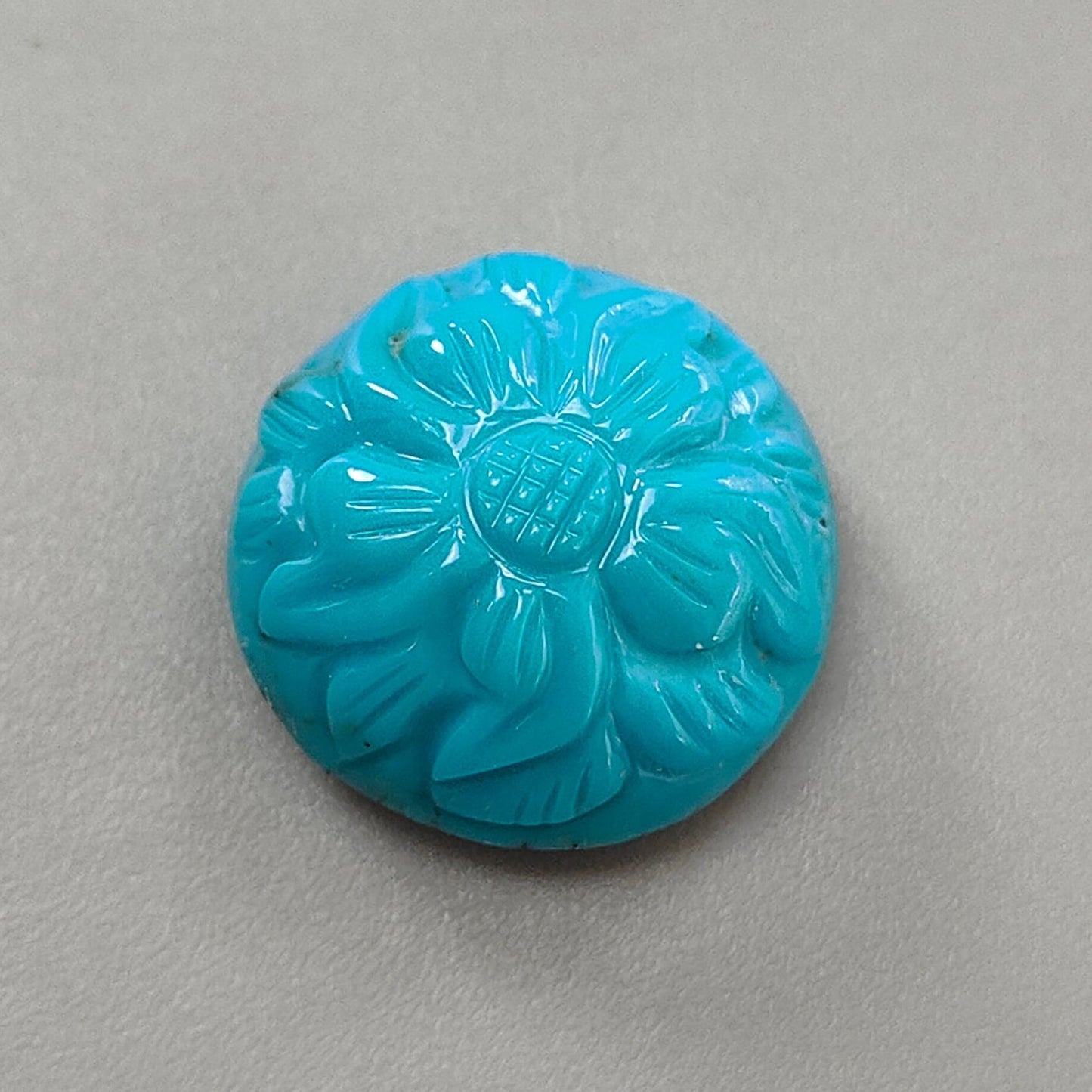Blue Turquoise Gemstone Carving: 18.00cts Natural Turquoise Hand Carved Round Shape Cabochon 19mm 1pc for Jewelry December Birthstone