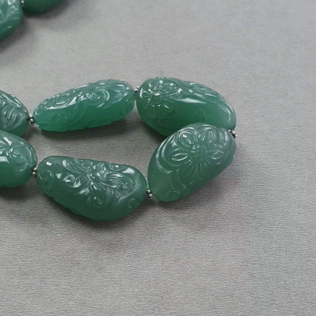 Green Quartz Carving Beads Necklace 693.60cts
