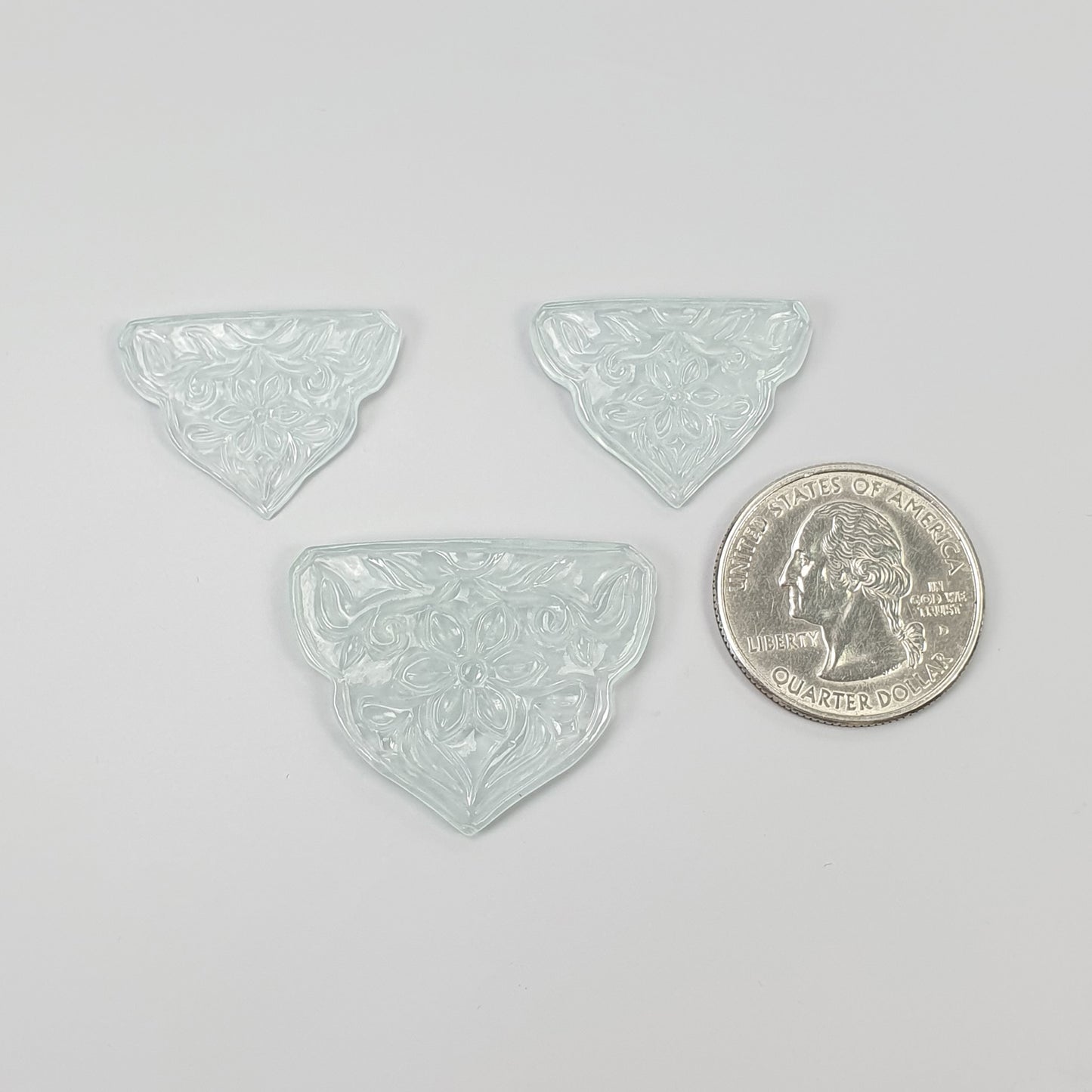 AQUAMARINE Gemstone Carving : 47.75cts Natural Untreated Blue Aquamarine Hand Carved Uneven Shape 27*20mm - 34*26.5mm 3pcs