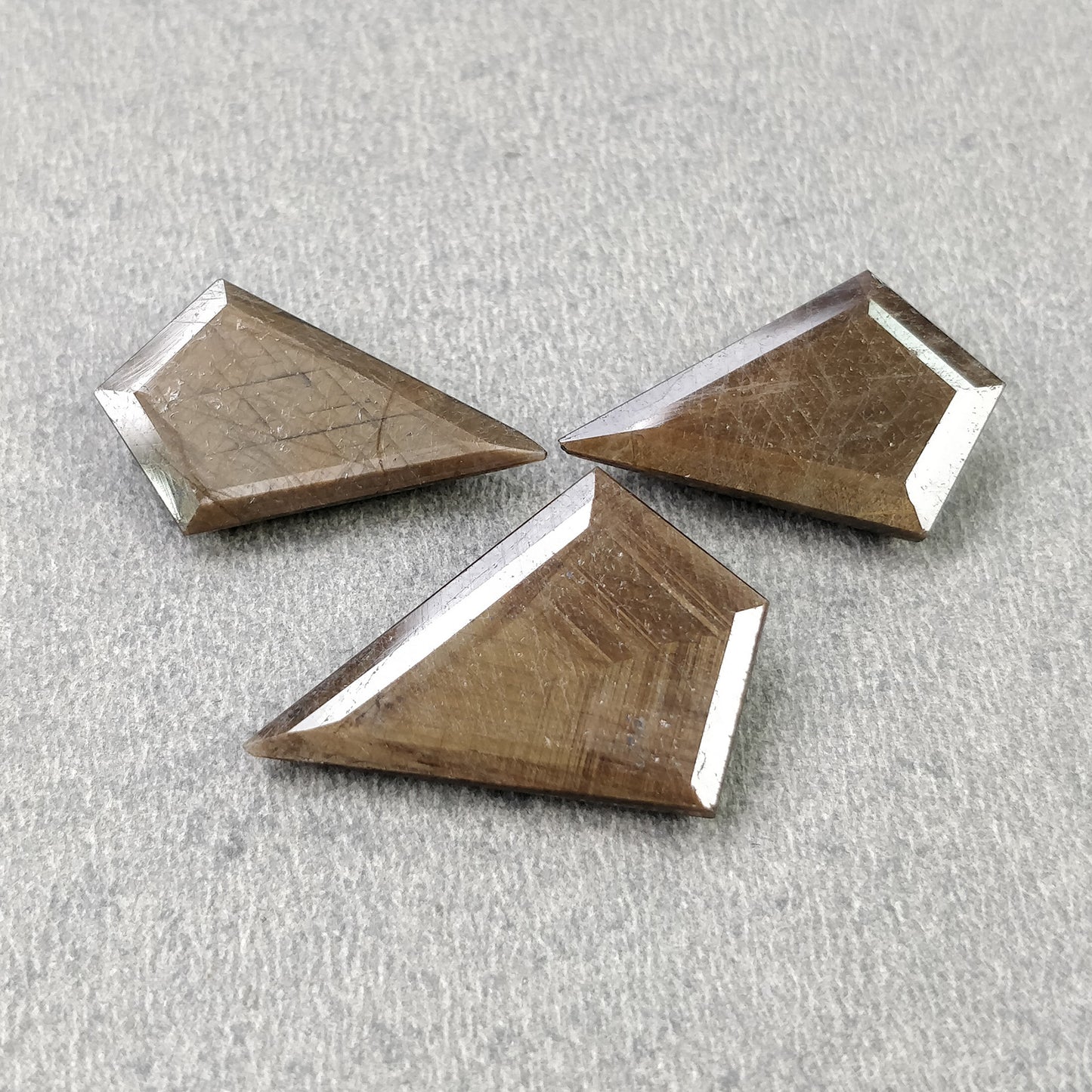 Golden Brown CHOCOLATE SAPPHIRE Gemstone Normal Cut : 37.50cts Natural Untreated Unheated Uneven Shape 23*14mm - 26*18mm 3pcs (With Video)