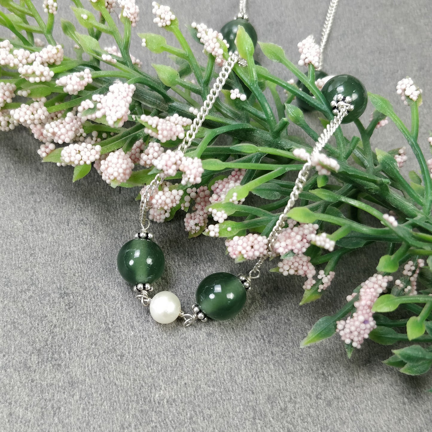 Green SERPENTINE & White PEARL Gemstones Beads Chain NECKLACE : 925 Sterling Silver Natural Round Cabochon 17" Statement Necklace