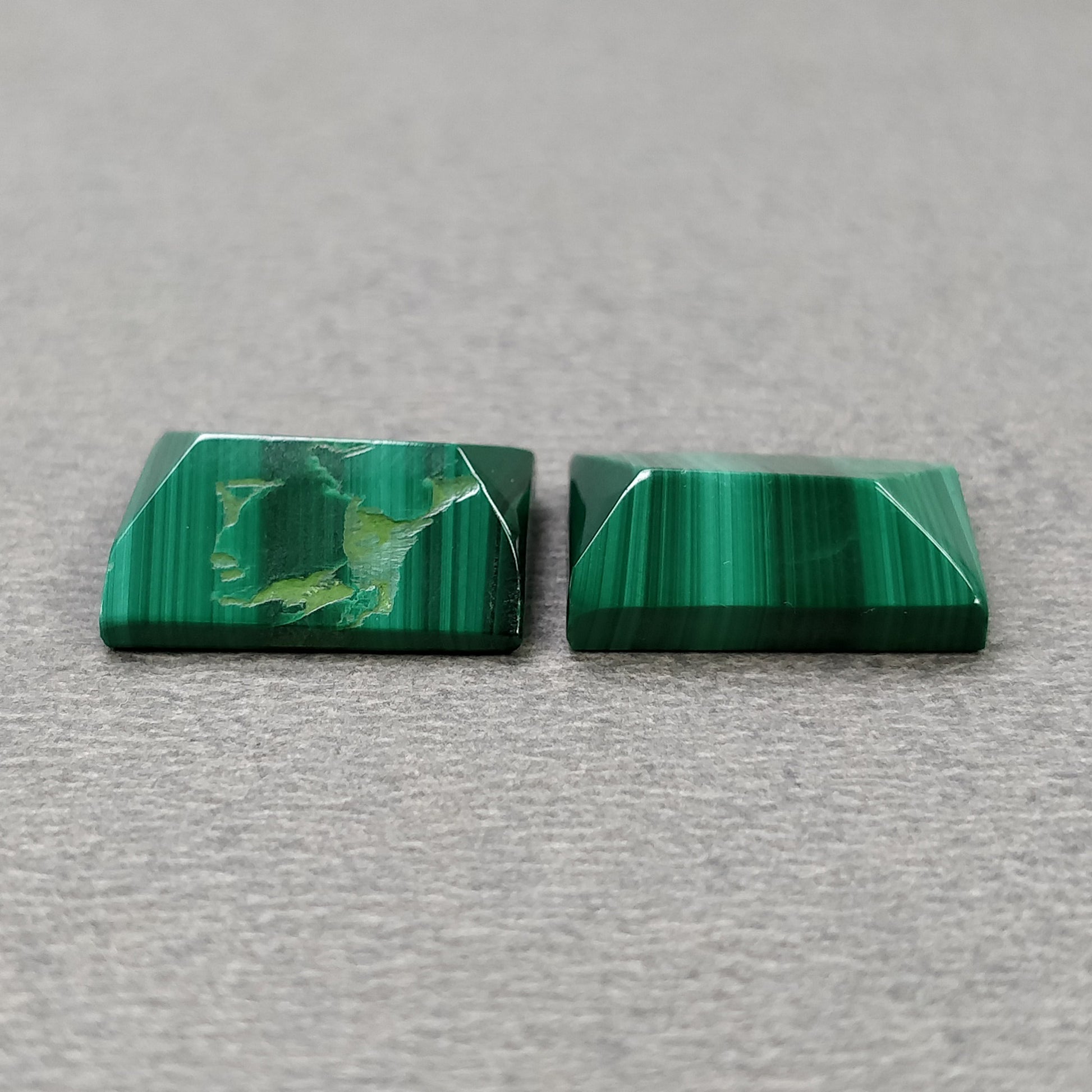 Malachite Cabochon