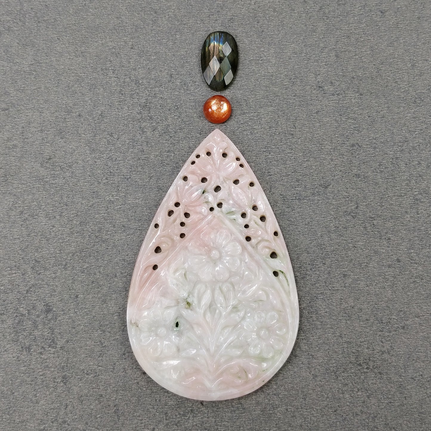 Labradorite Gemstone