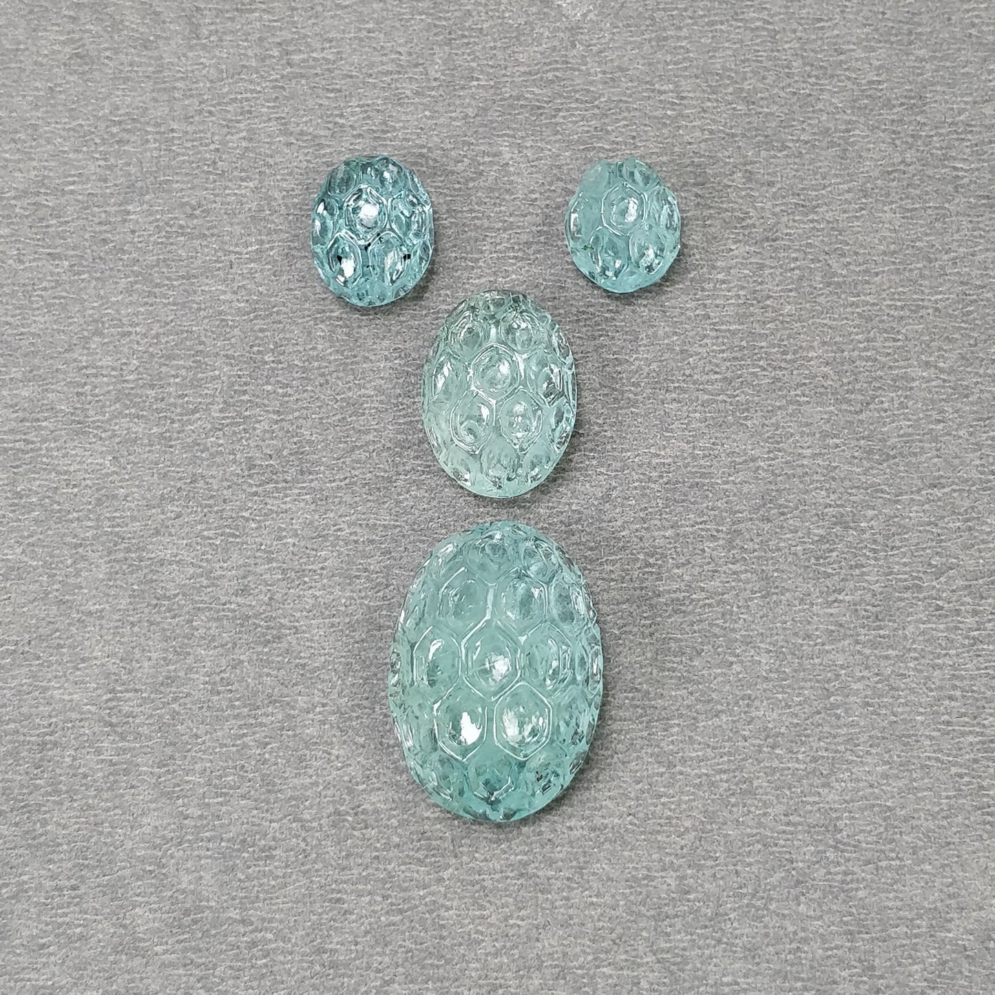 GREEN AQUAMARINE Gemstone Carving : 38.50cts Natural Untreated Aqua Both Side Hand Carved Oval Shape 11*9mm - 23*16.5mm 4pcs