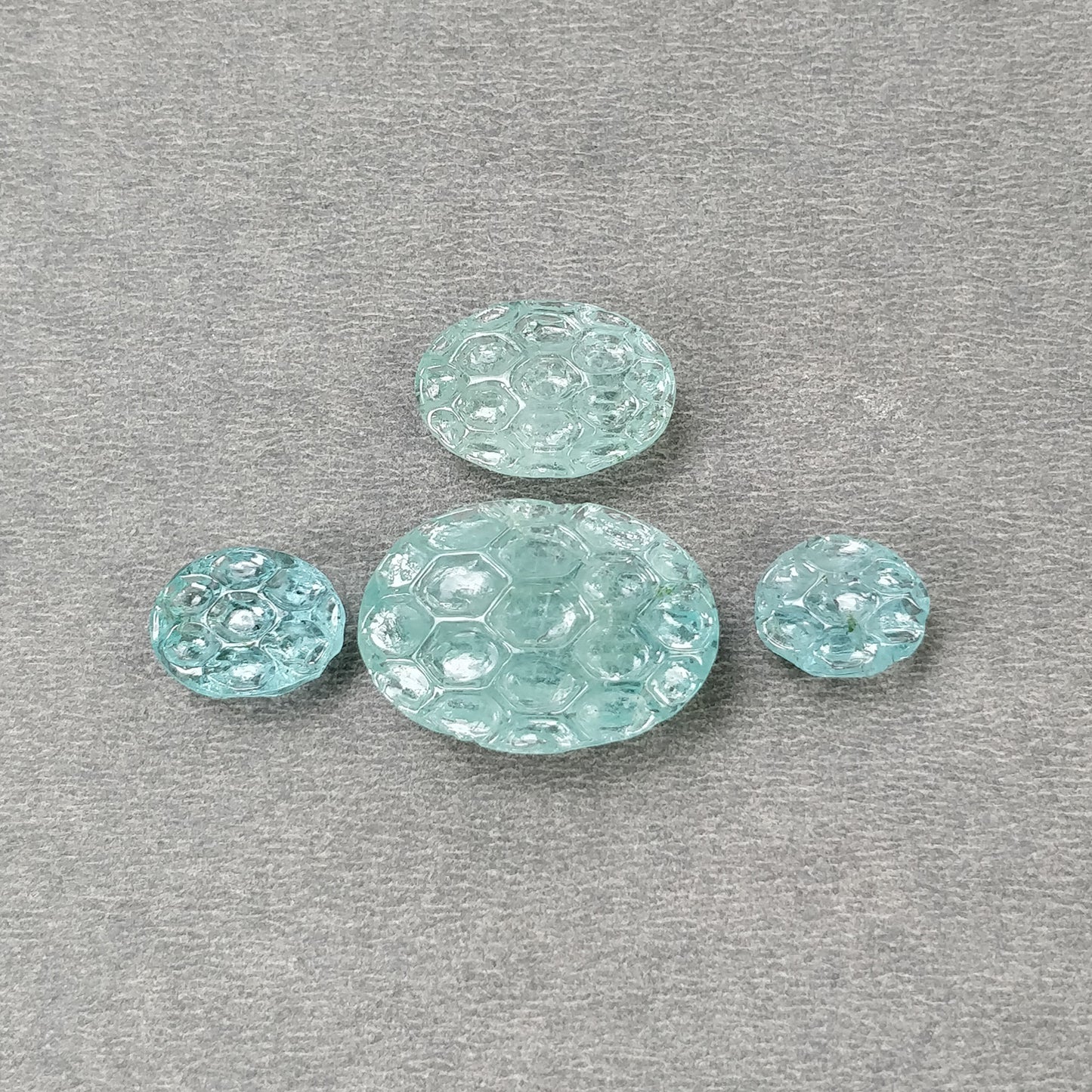 GREEN AQUAMARINE Gemstone Carving : 38.50cts Natural Untreated Aqua Both Side Hand Carved Oval Shape 11*9mm - 23*16.5mm 4pcs