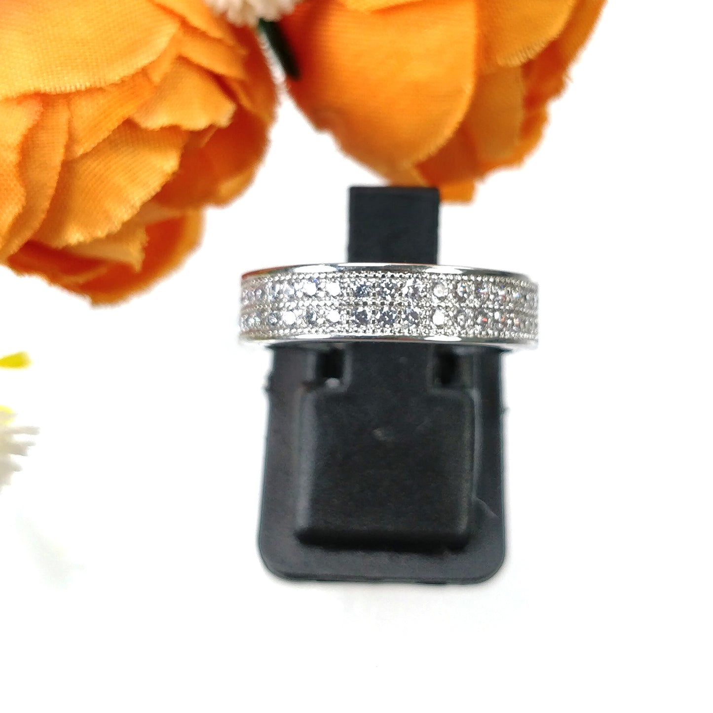 White Silver Color Eternity Ring Cubic Zirconia Pave Setting Fashion Anniversary Jewelry Ring for Women