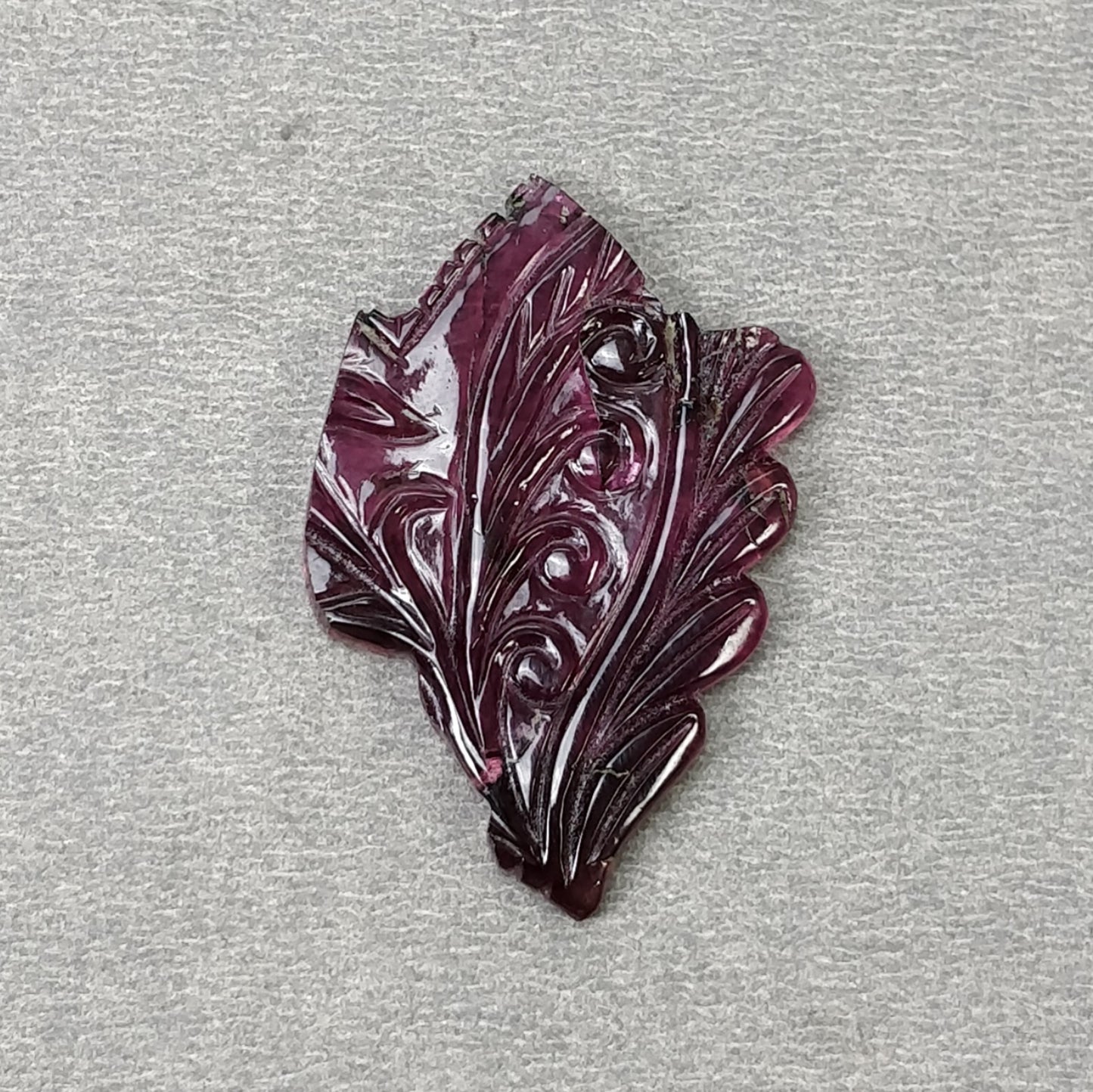 Rubellite Tourmaline Gemstone Carving : 19.20cts Natural Pink Tourmaline Hand Carved Uneven Shape 36*23mm