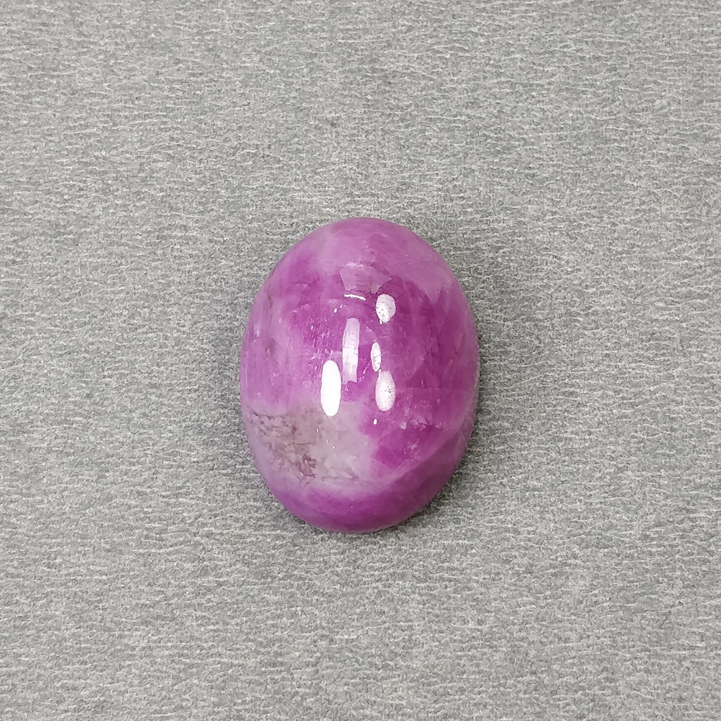 ZOISITE RUBY Gemstone Cabochon : 57.60cts Natural Untreated Unheated Bi-Color Ruby Oval Shape 25.5*19mm