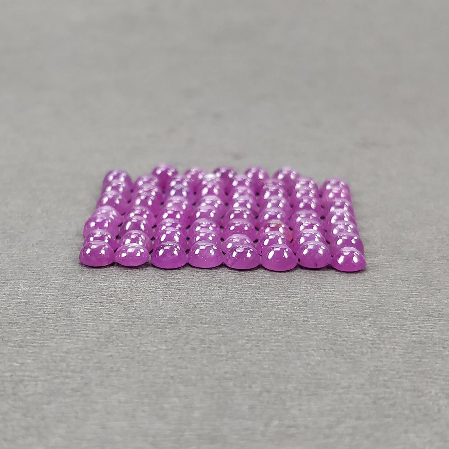 Sapphire Gemstone Cabochon : 26.70cts Natural Untreated Raspberry Pink Sapphire Round Shape Cabochon 4mm 61pcs