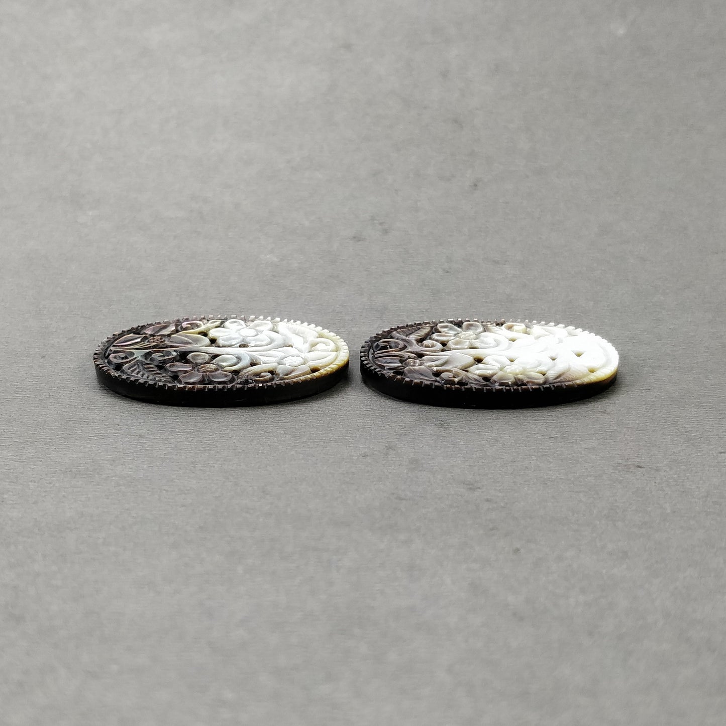 MOTHER OF PEARL Gemstone Carving : 67.85cts Natural Untreated Black Mop Hand Carved Oval Shape 38.5*28mm Pair